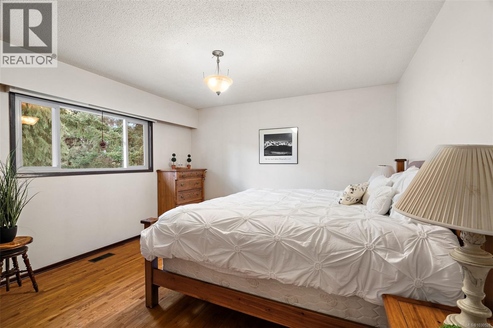 1520 ROBSON LANE - 18