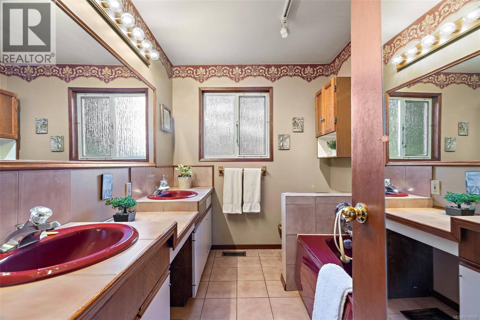 1520 ROBSON LANE - 21