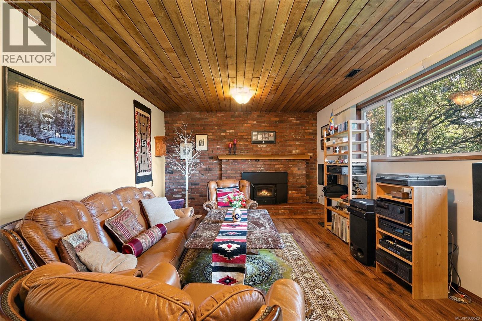 1520 ROBSON LANE - 24