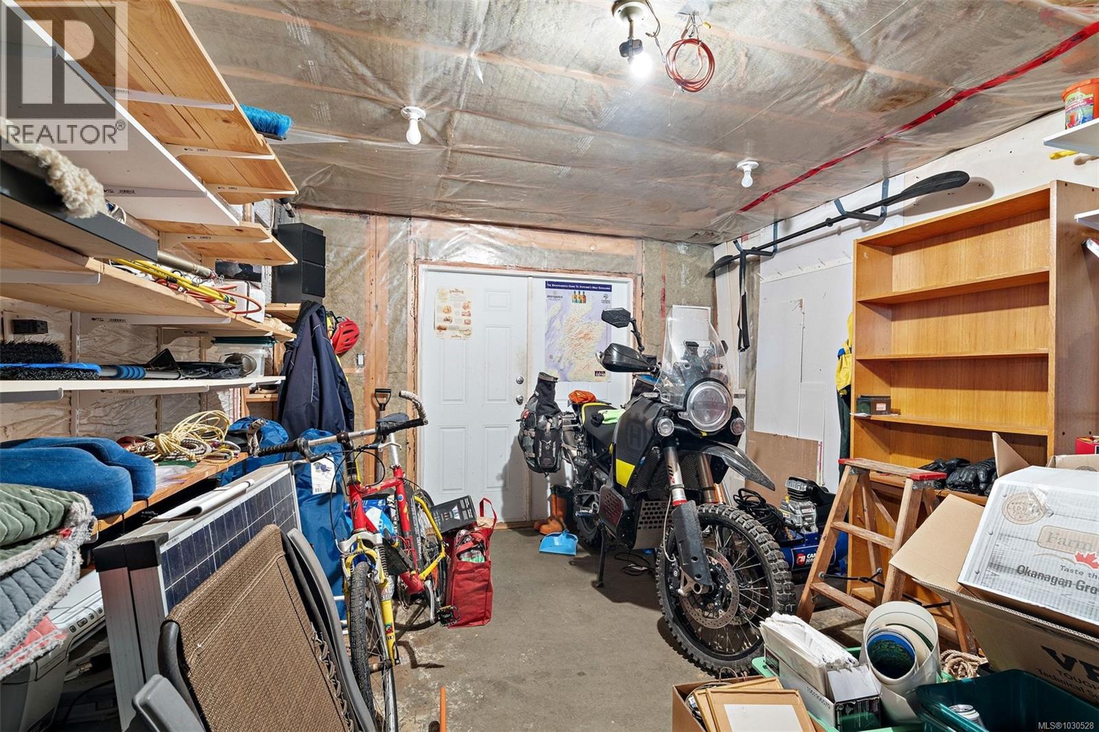 1520 ROBSON LANE - 28