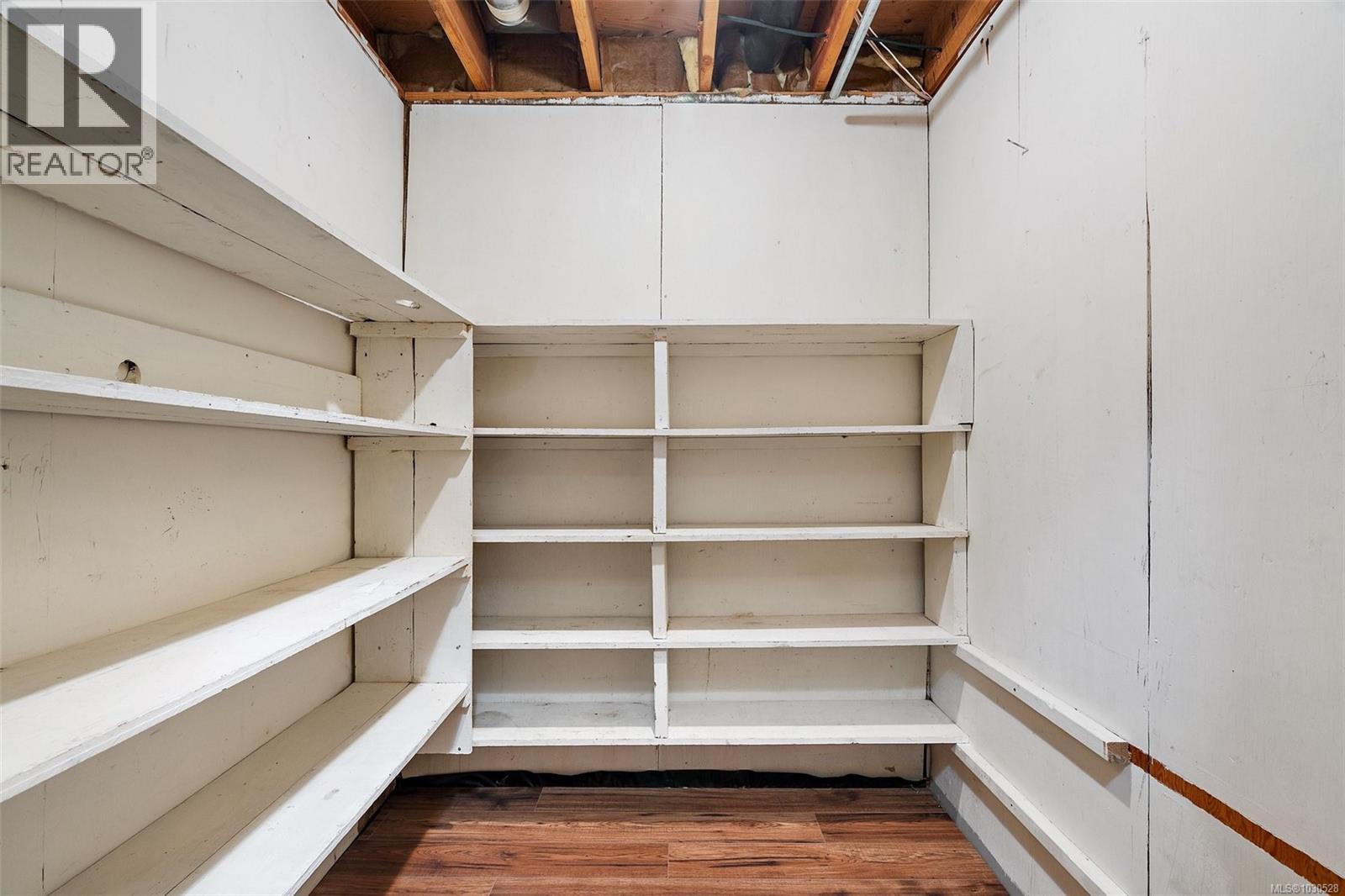 1520 ROBSON LANE - 29