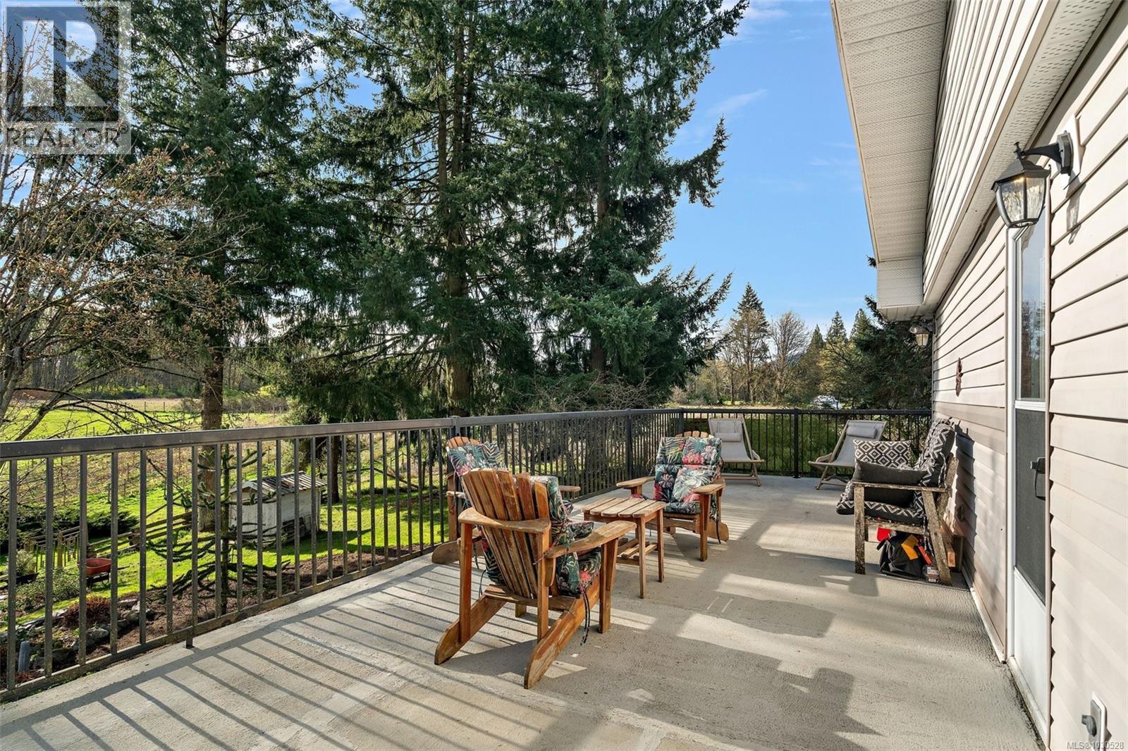 1520 ROBSON LANE - 32