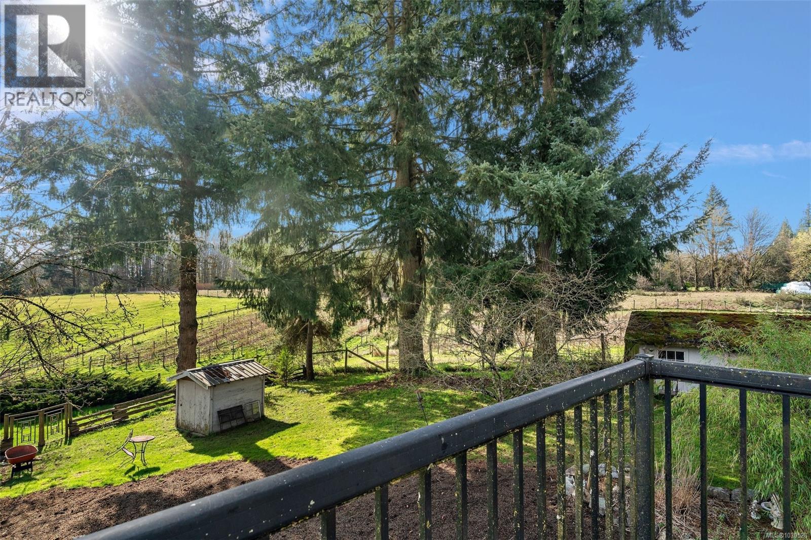 1520 ROBSON LANE - 33