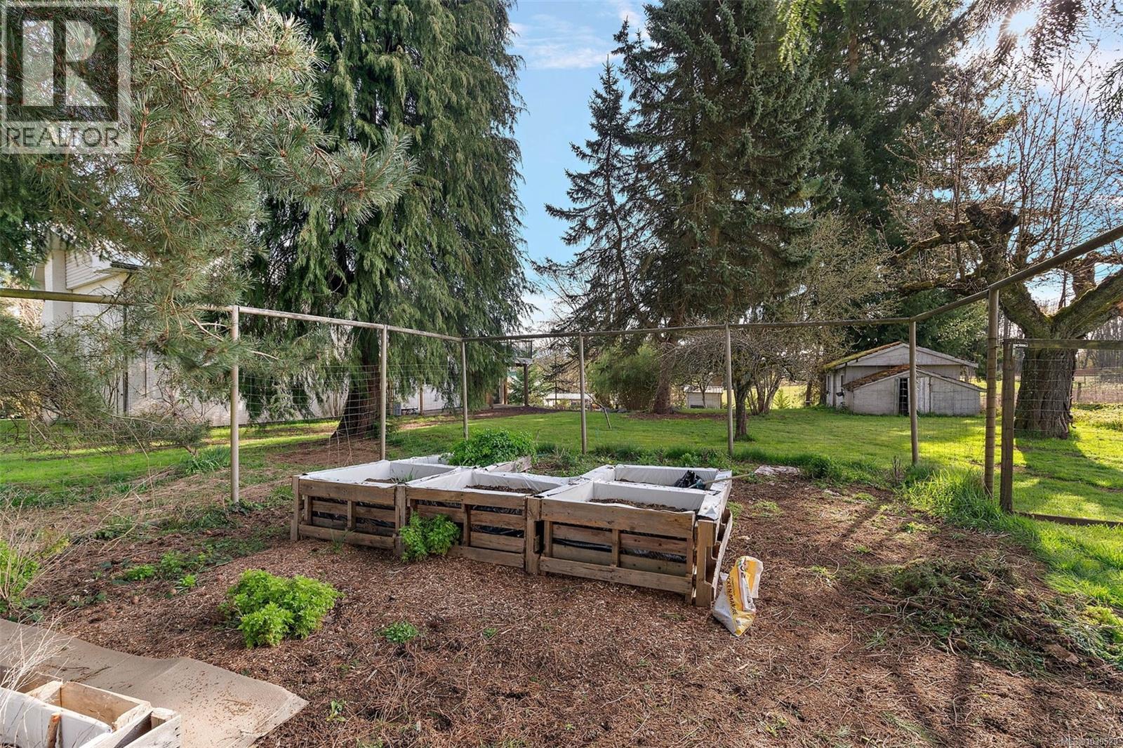 1520 ROBSON LANE - 40