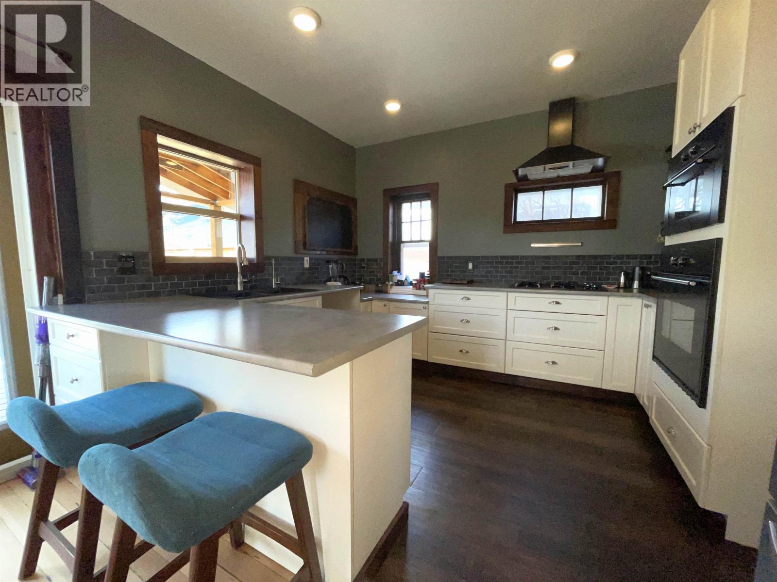 3875 SECOND AVENUE - 5