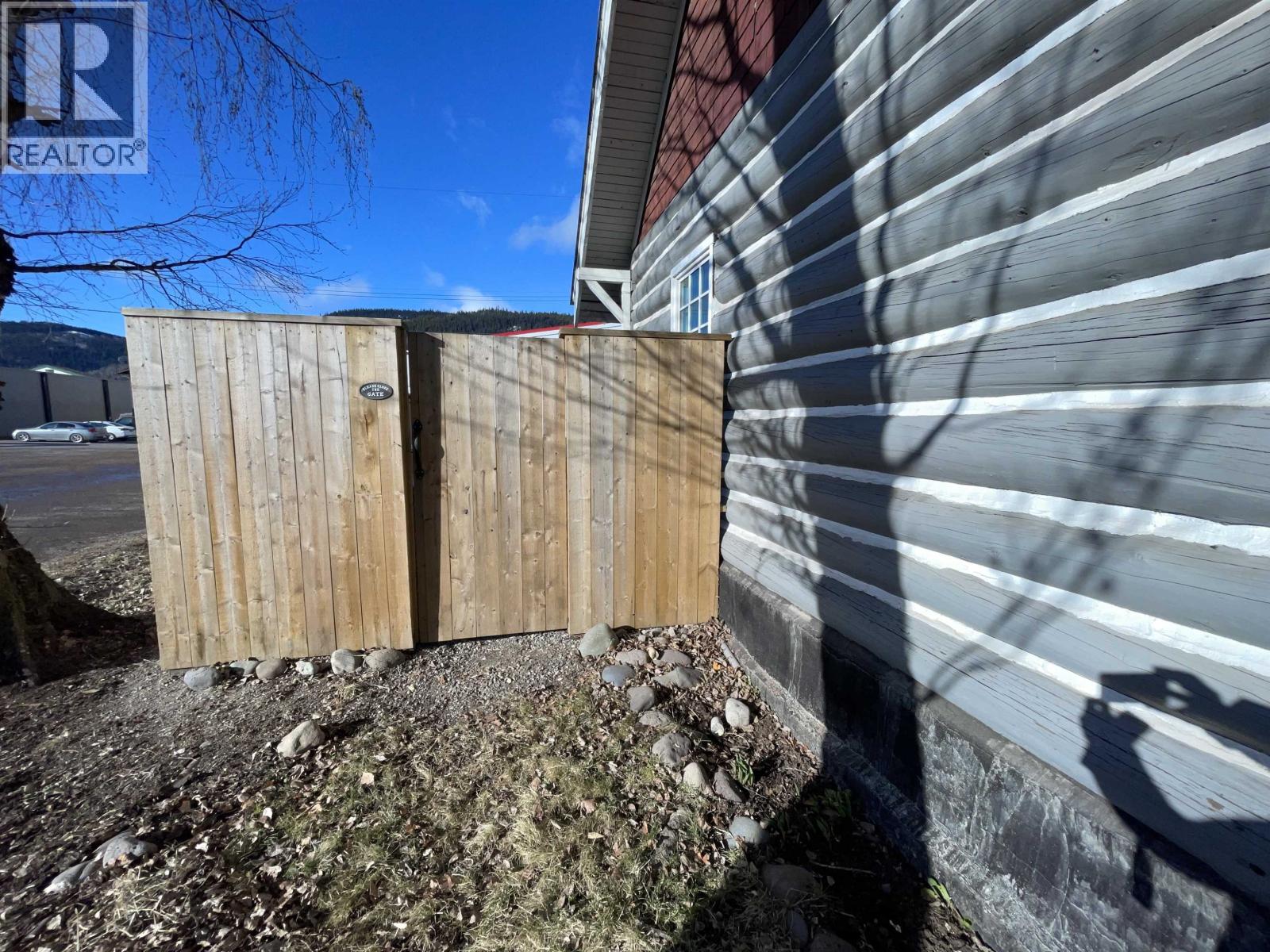 3875 SECOND Avenue, Smithers