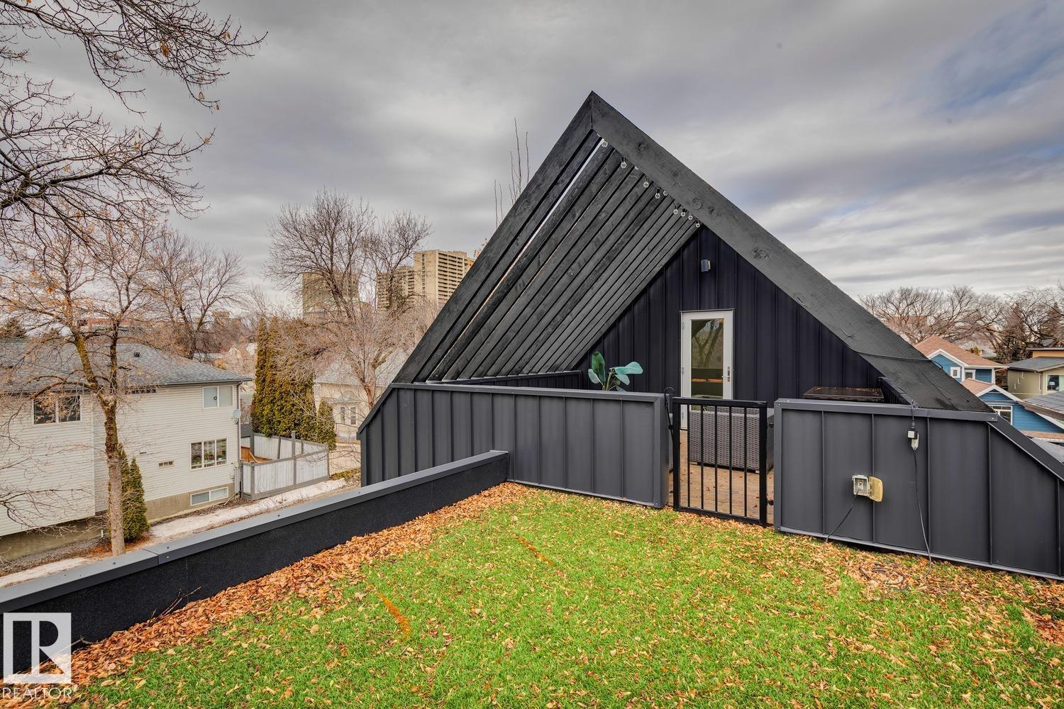 10958 80 AV NW, Edmonton