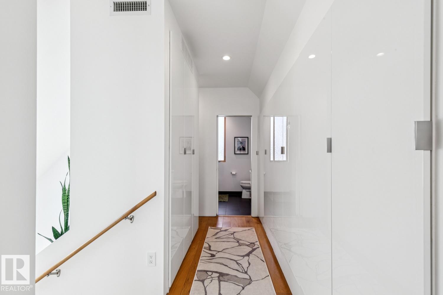 10958 80 AV NW, Edmonton