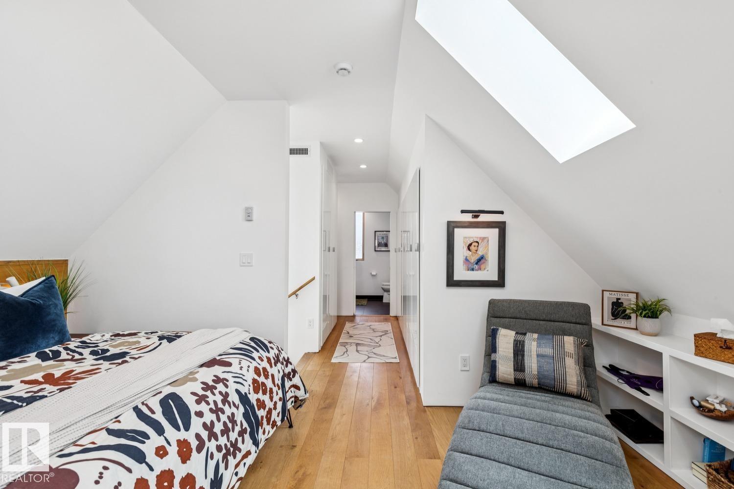 10958 80 AV NW, Edmonton