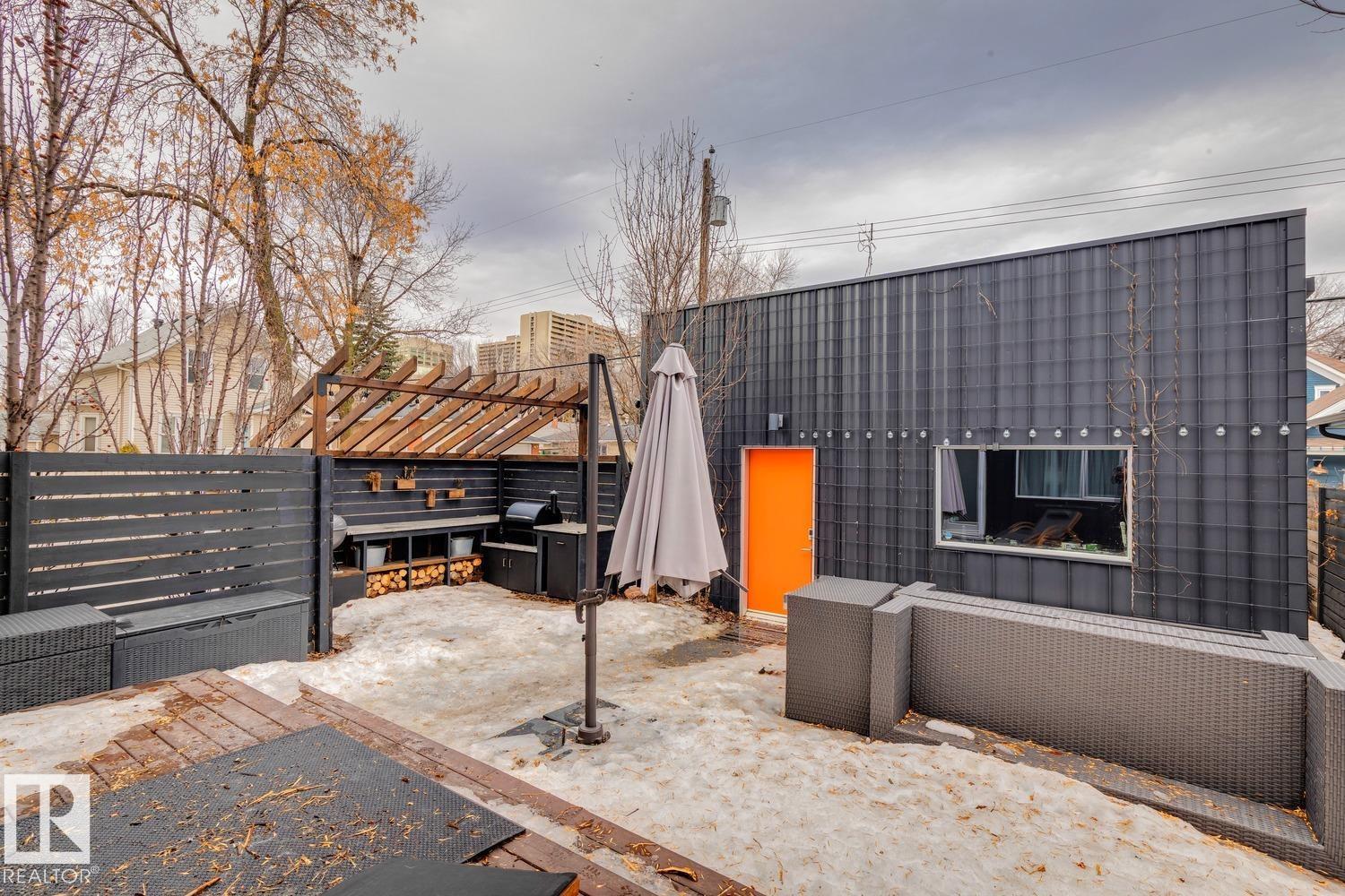 10958 80 AV NW, Edmonton