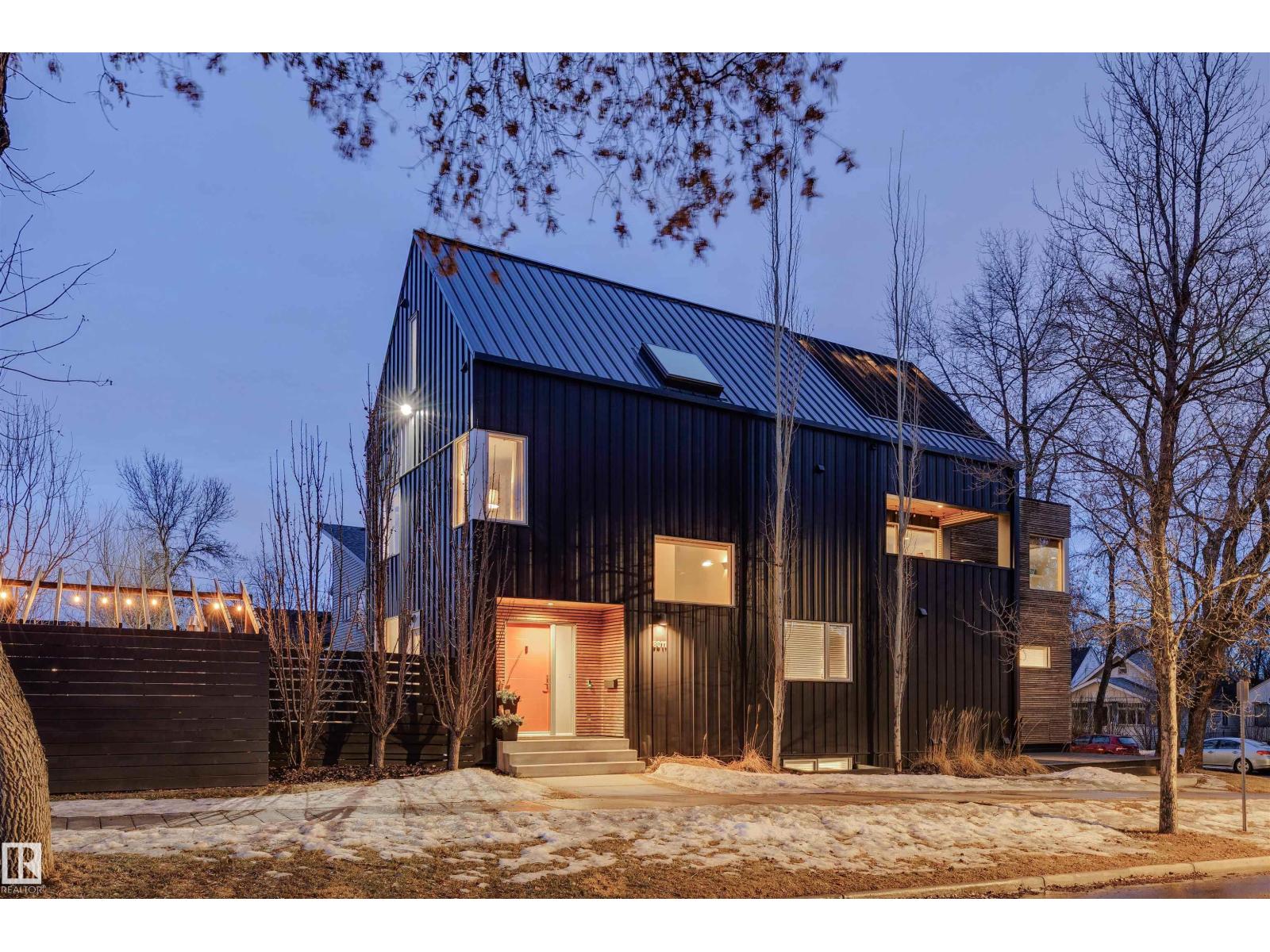 10958 80 AV NW, Edmonton