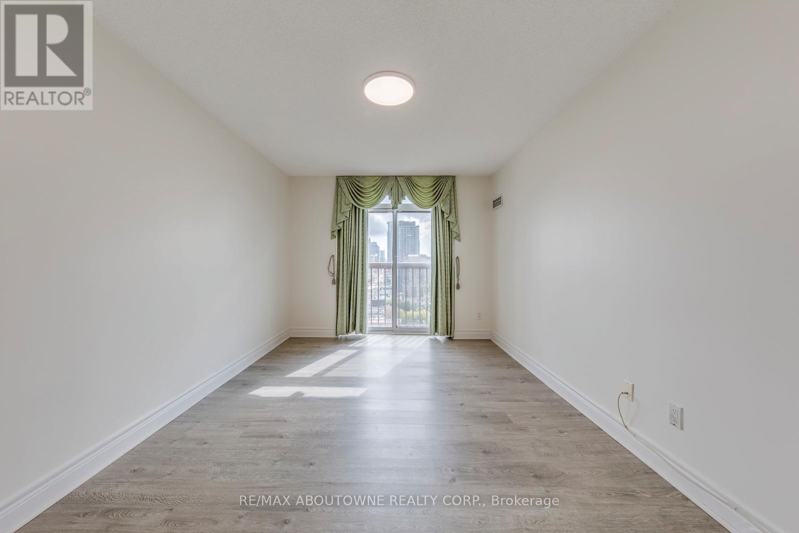 #1805 5418 YONGE STREET - 26