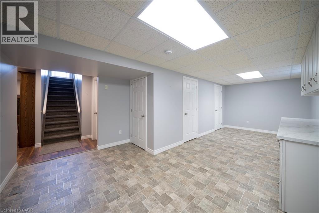 11 FALLS Crescent, Simcoe, Ontario
