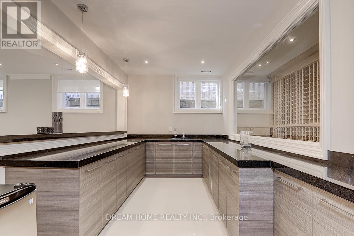 225 DUNFOREST AVENUE - 39