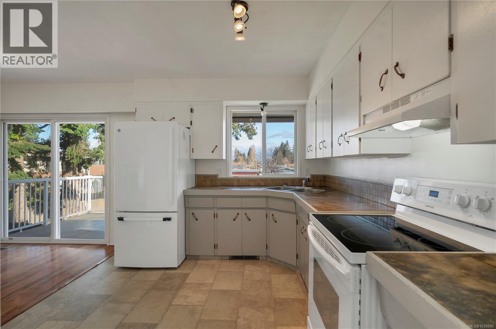 480 4th Ave - 6