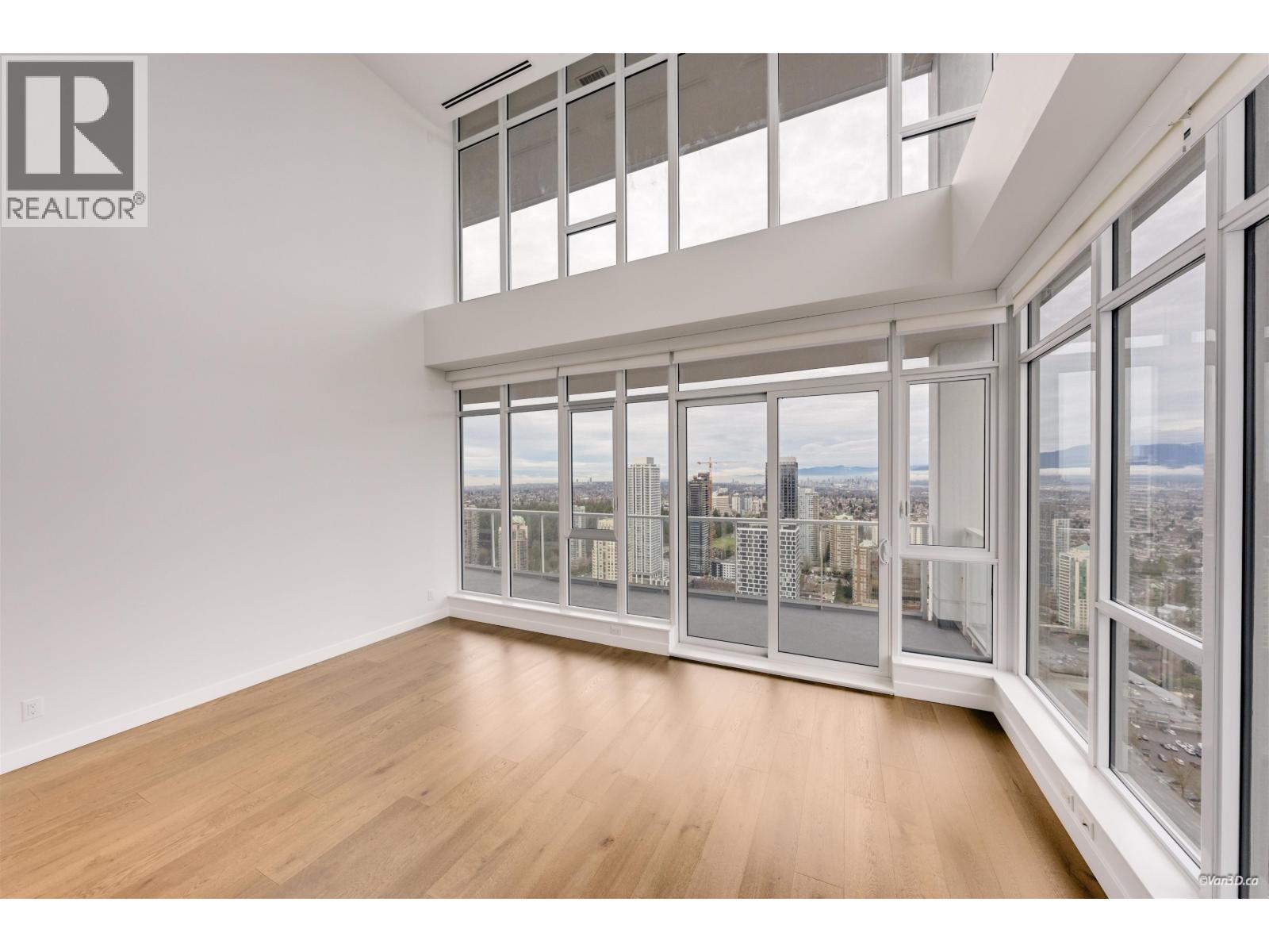 4001 6080 MCKAY Avenue - photo 2