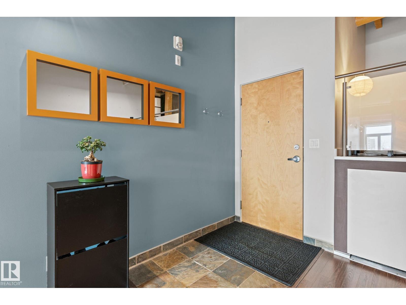 #213 10309 107 ST NW - 5