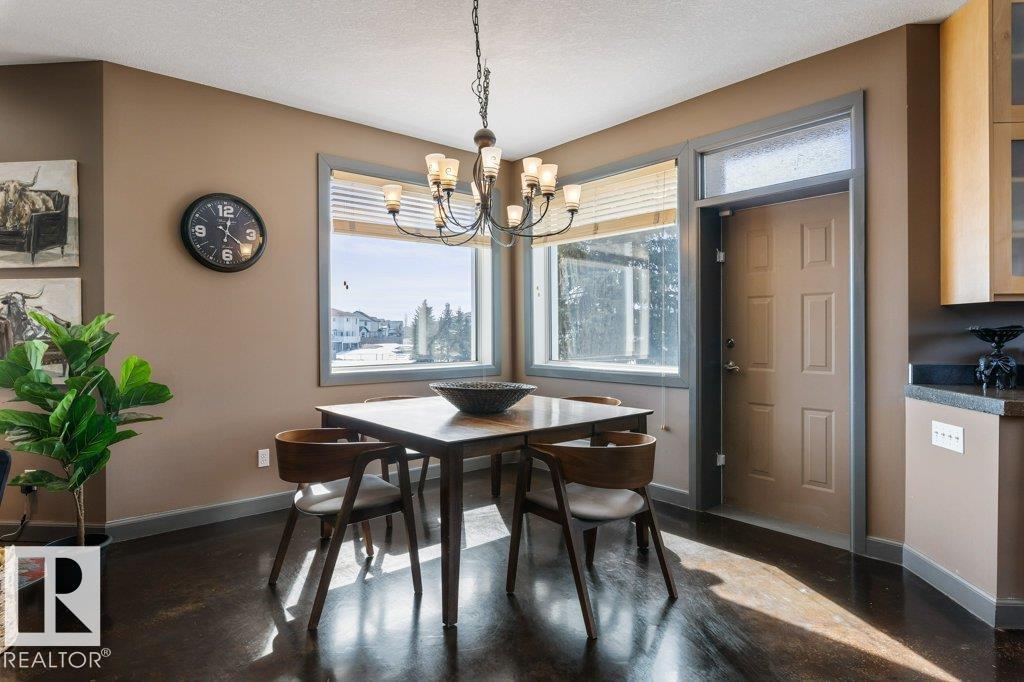 3335 32 AV NW, Edmonton