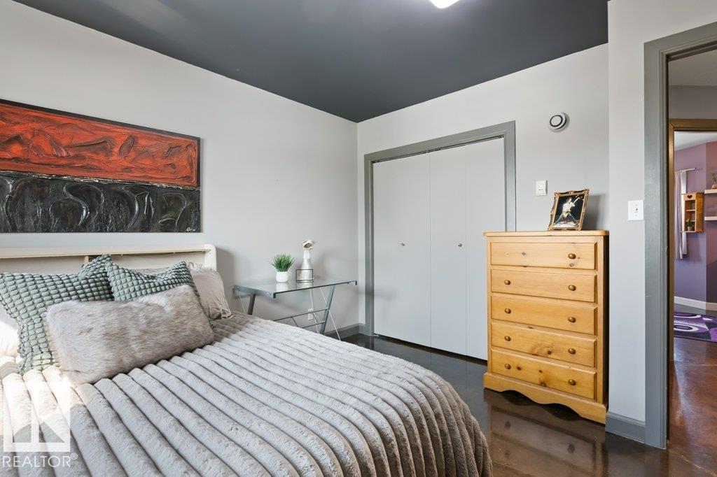 3335 32 AV NW, Edmonton