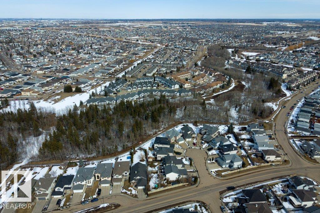 3335 32 AV NW, Edmonton