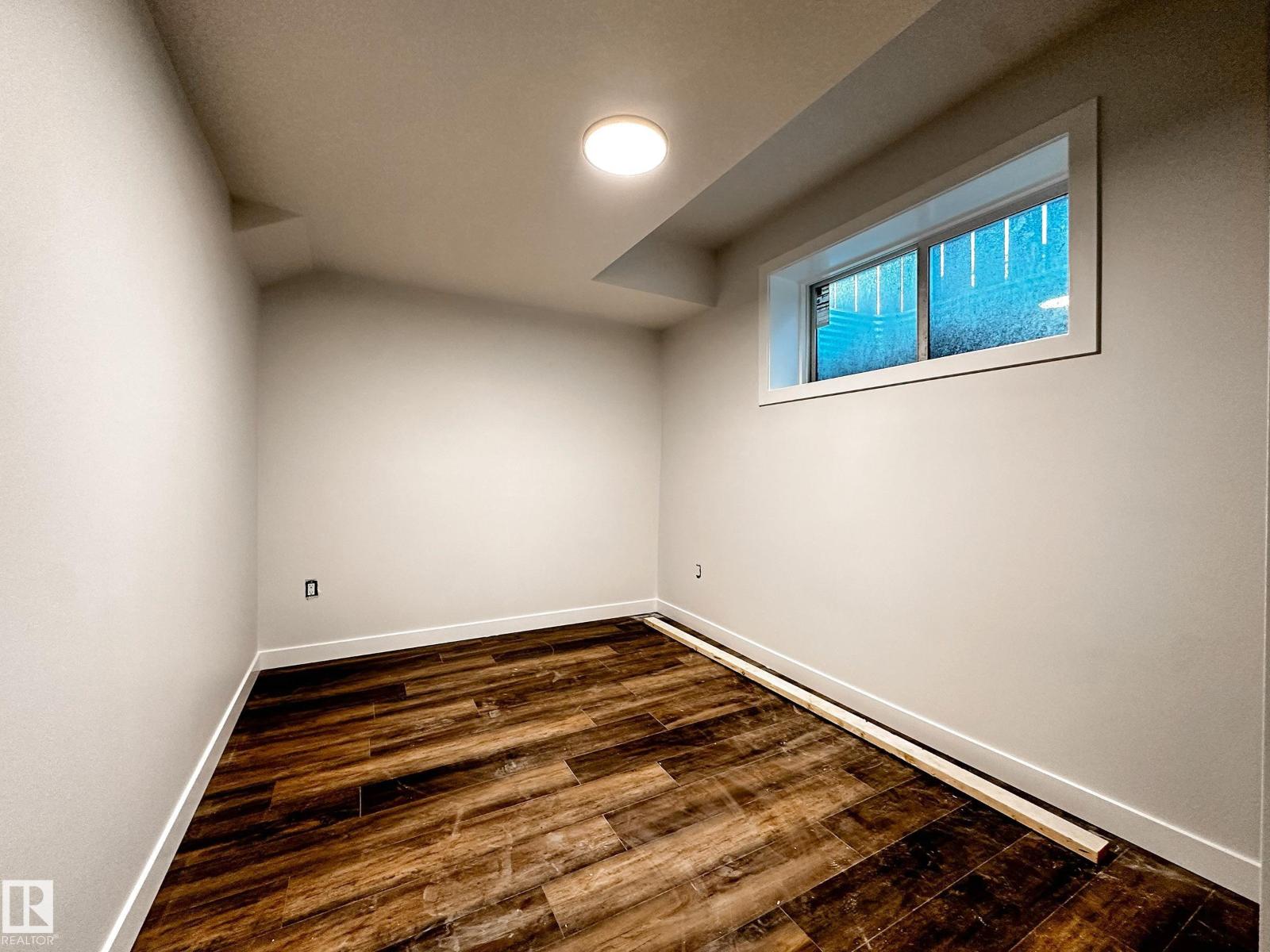 11230 125 ST NW, Edmonton