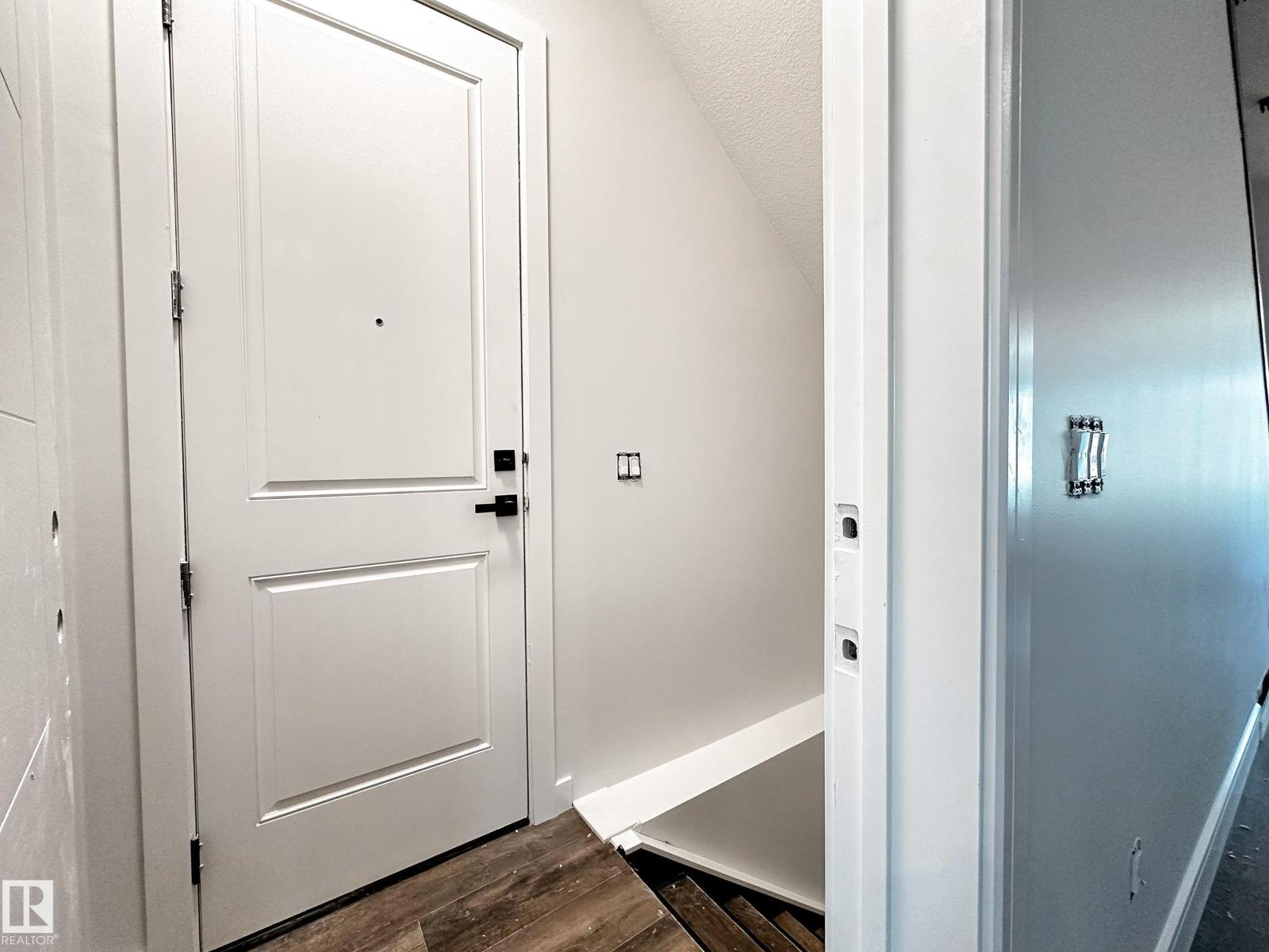 11230 125 ST NW, Edmonton