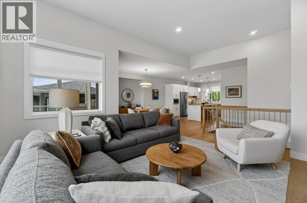  70 24 Street Northeast, Salmon Arm