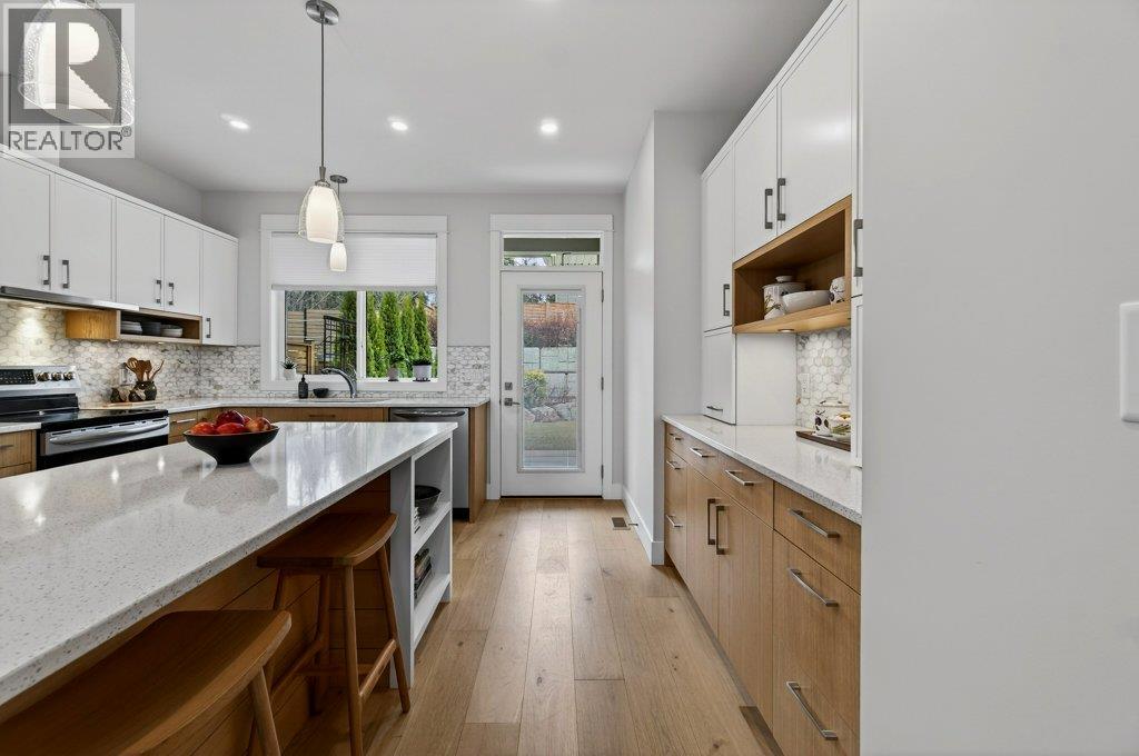  70 24 Street Northeast, Salmon Arm