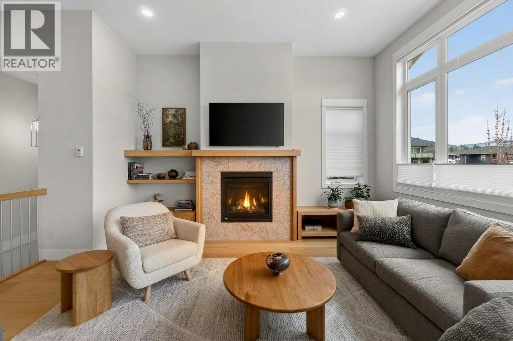  70 24 Street Northeast, Salmon Arm