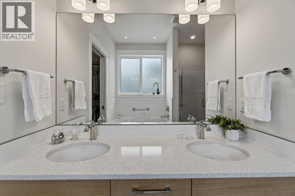  70 24 Street Northeast, Salmon Arm