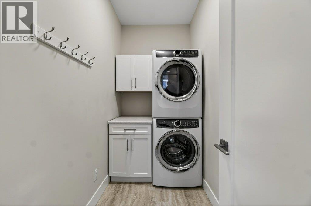  70 24 Street Northeast, Salmon Arm