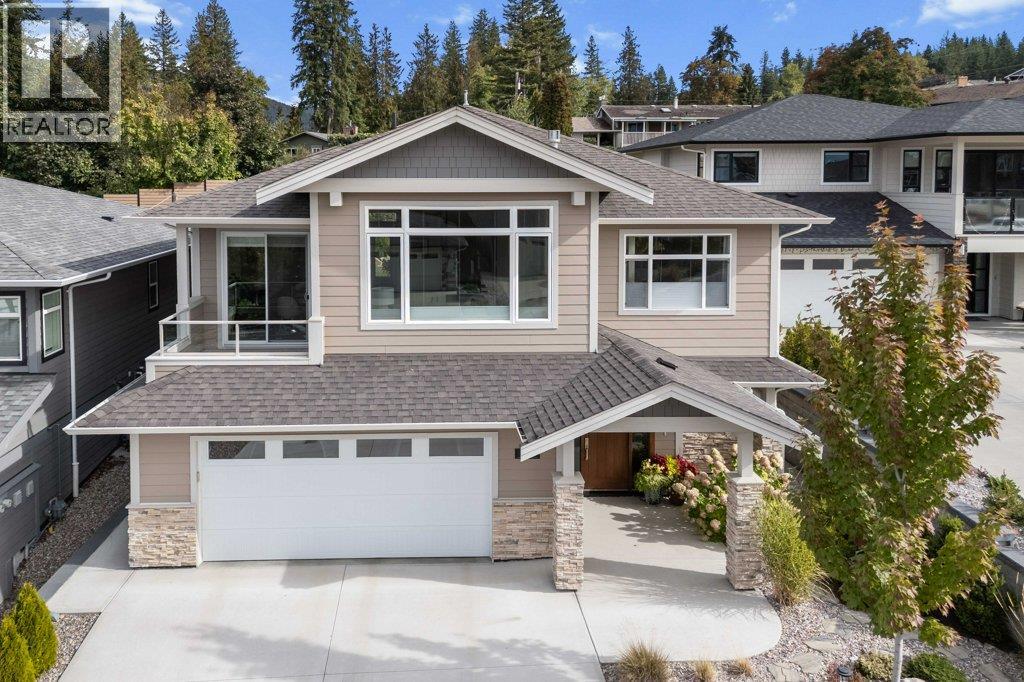  70 24 Street Northeast, Salmon Arm