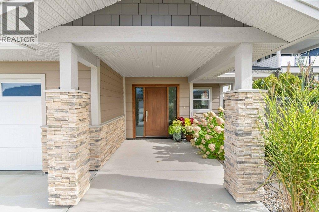  70 24 Street Northeast, Salmon Arm