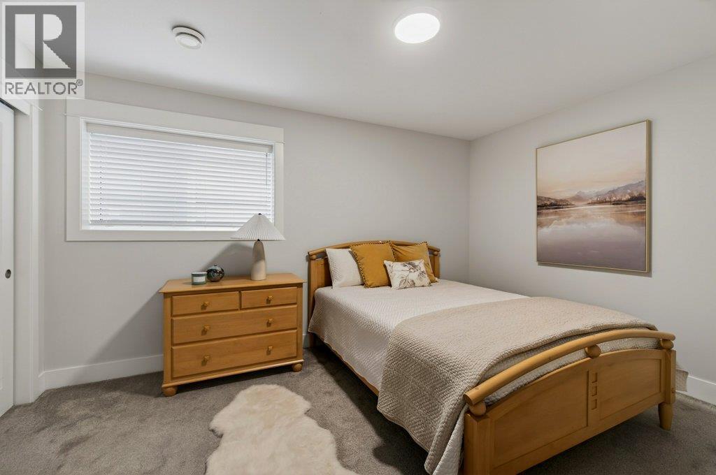  70 24 Street Northeast, Salmon Arm