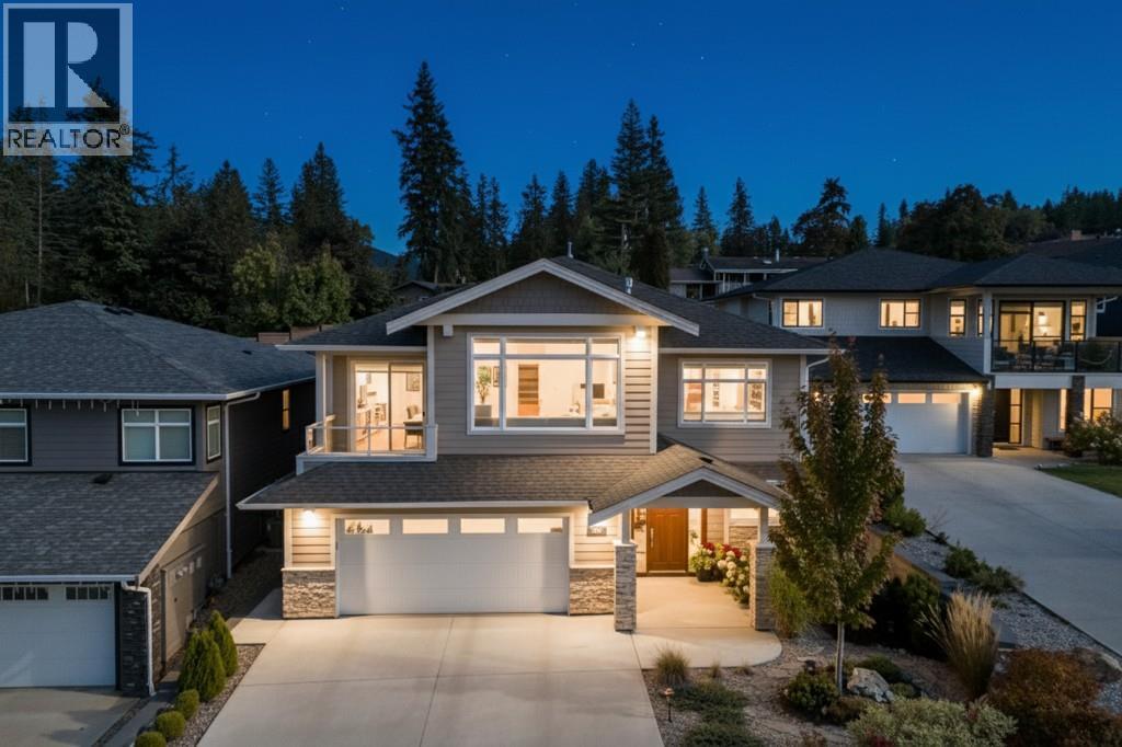  70 24 Street Northeast, Salmon Arm