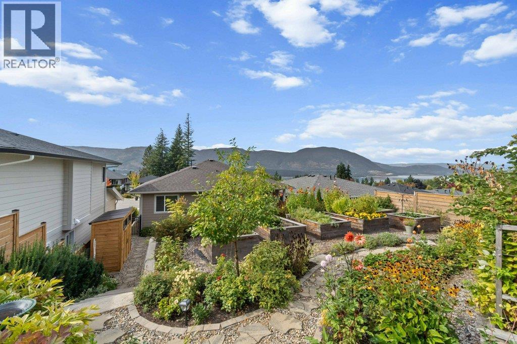  70 24 Street Northeast, Salmon Arm