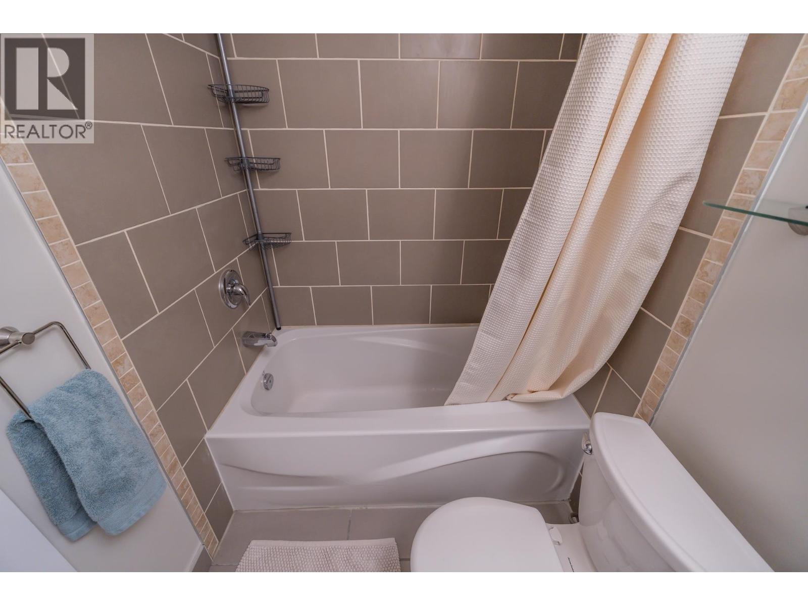 8912 96A AVENUE, Fort St. John