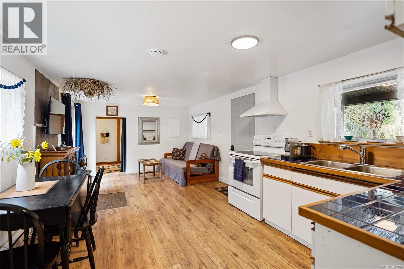  6907 Sellars Road, Sooke