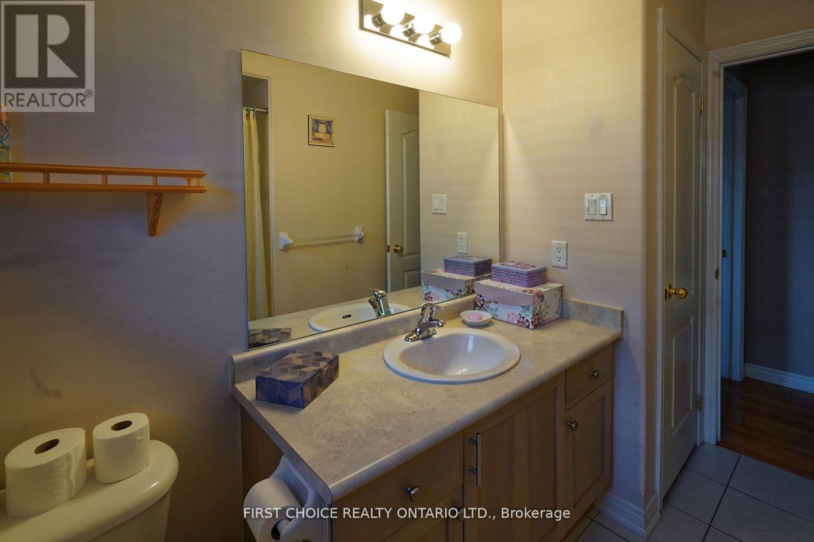43 BUCHANAN DRIVE - 35