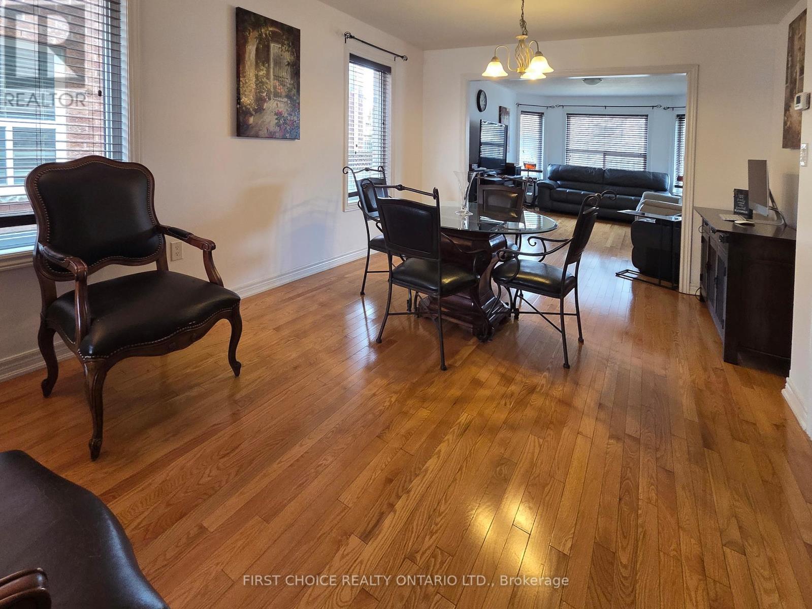 43 BUCHANAN DRIVE - 22