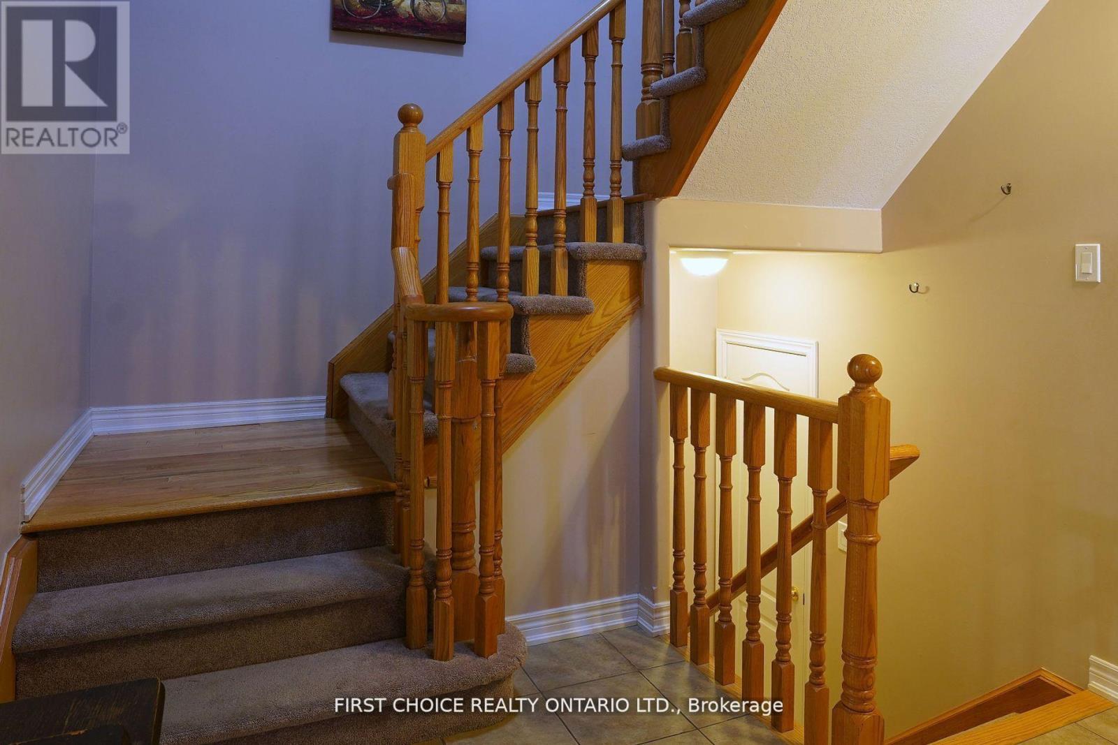 43 BUCHANAN DRIVE - 25