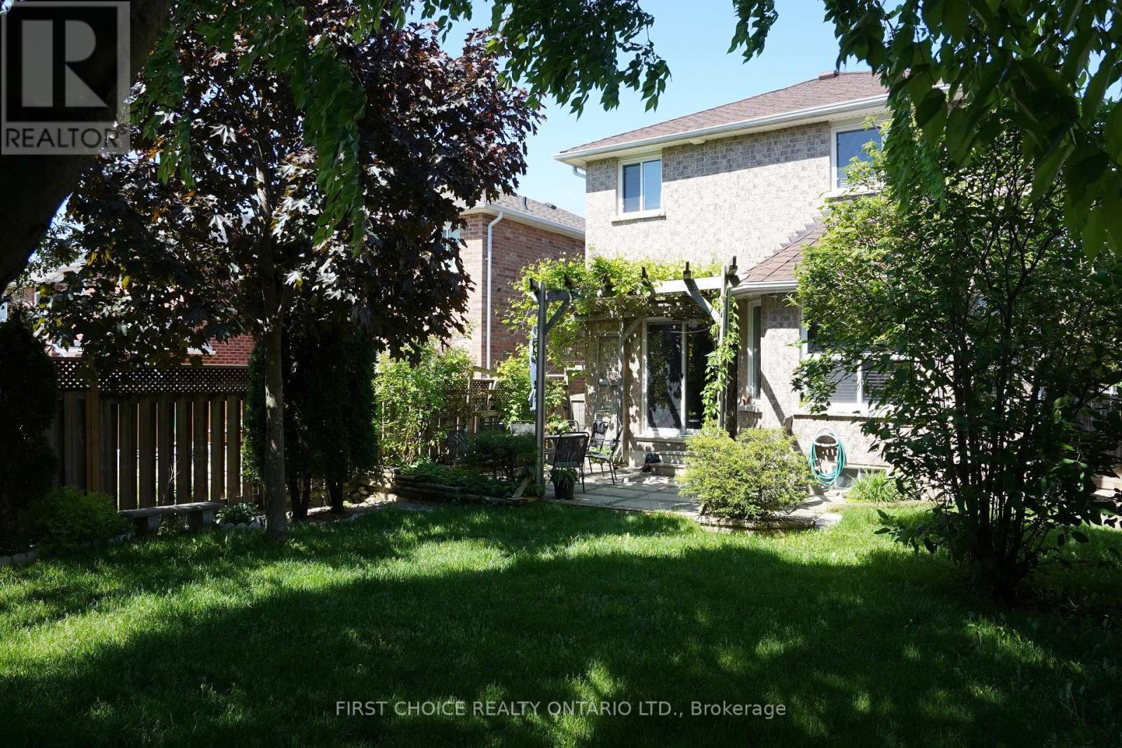 43 BUCHANAN DRIVE - 36