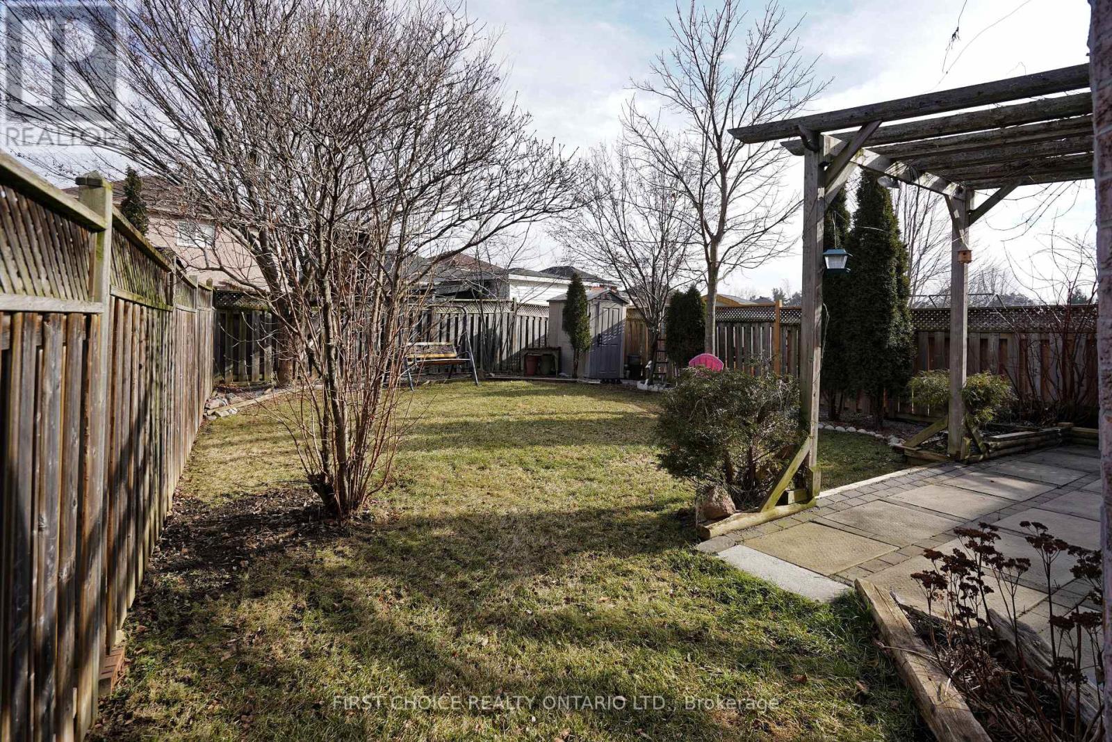 43 BUCHANAN DRIVE - 40