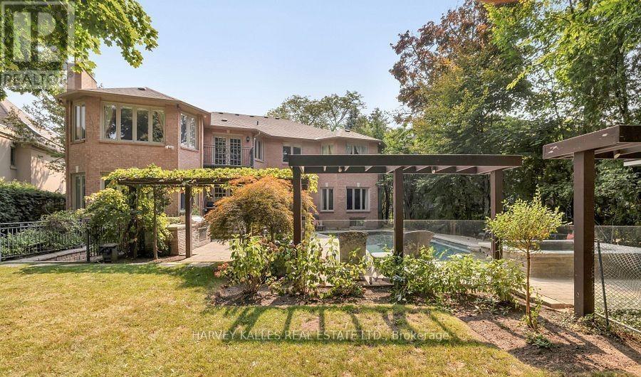 52 BERKINDALE DRIVE - 24