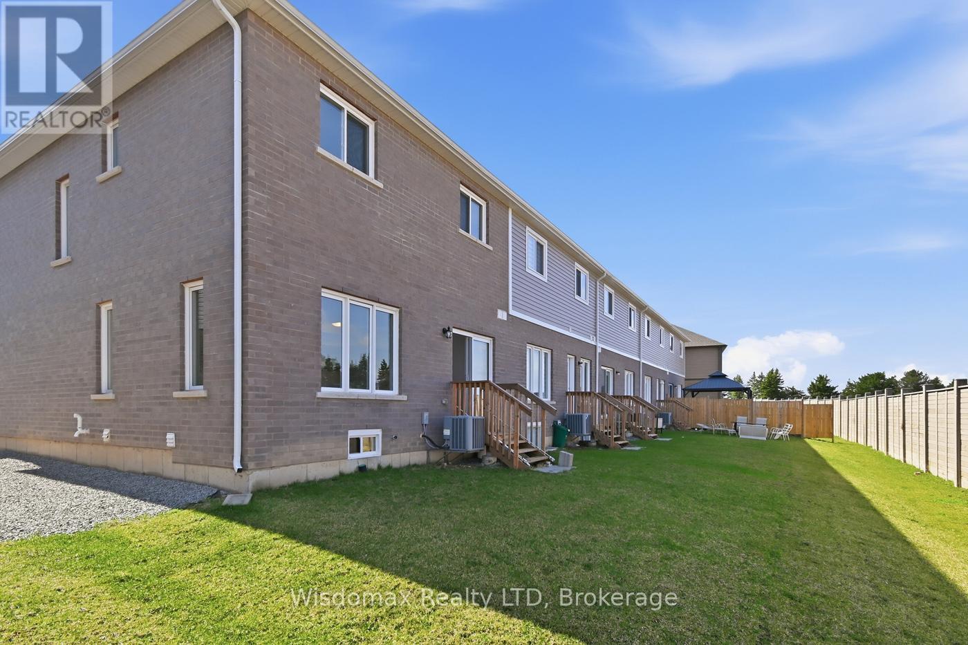 29 BUR OAK DRIVE - 4
