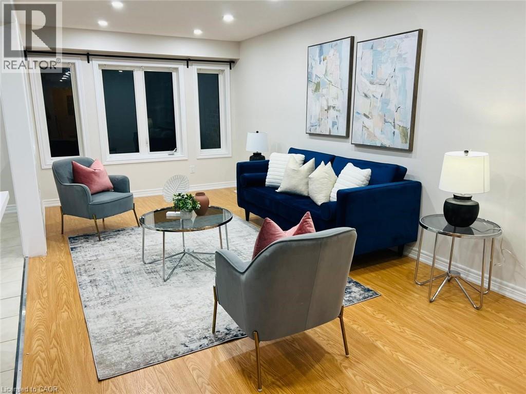 570 LINDEN Drive Unit# 3