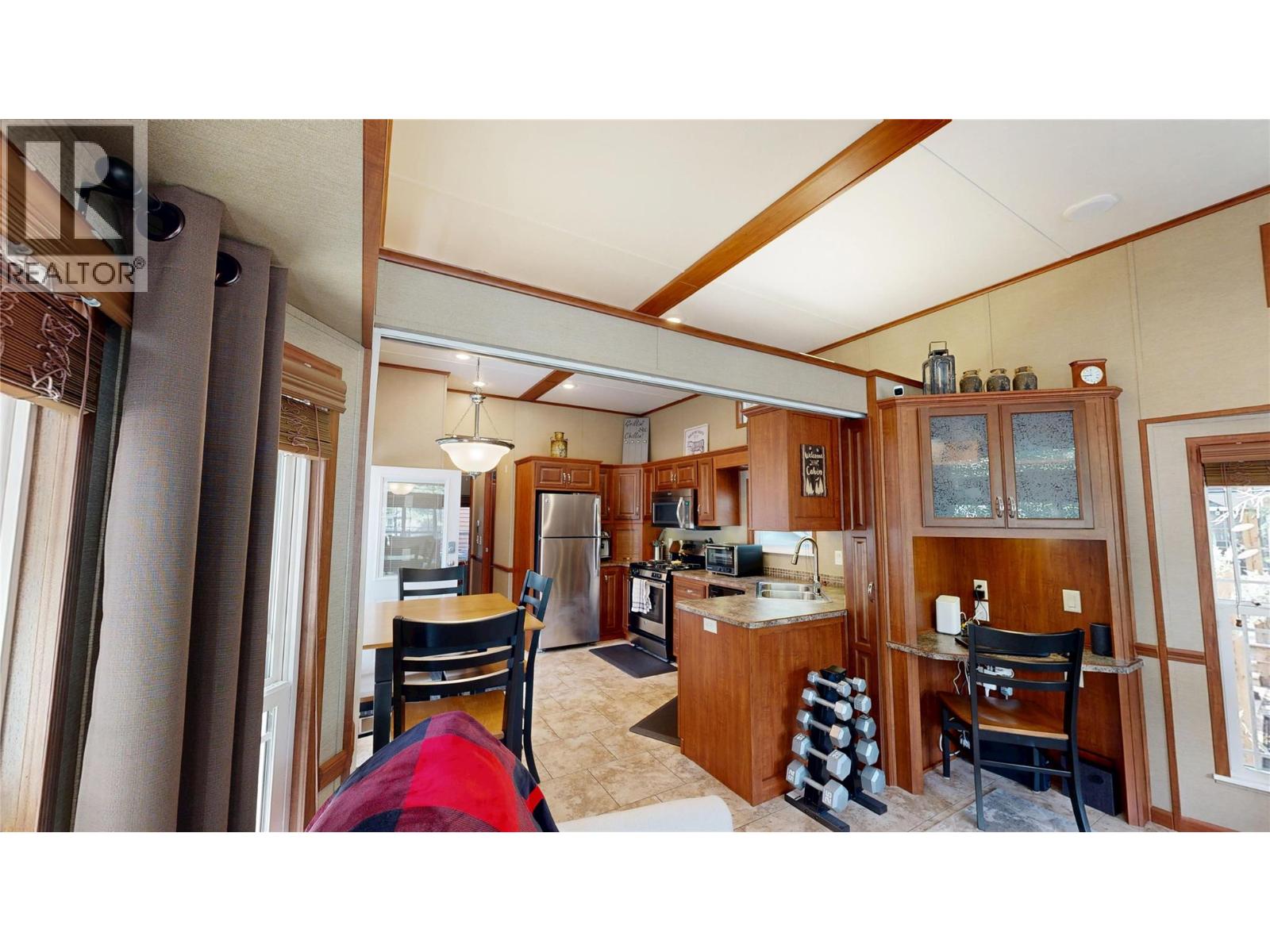 4895 LYNX CRESCENT - 19