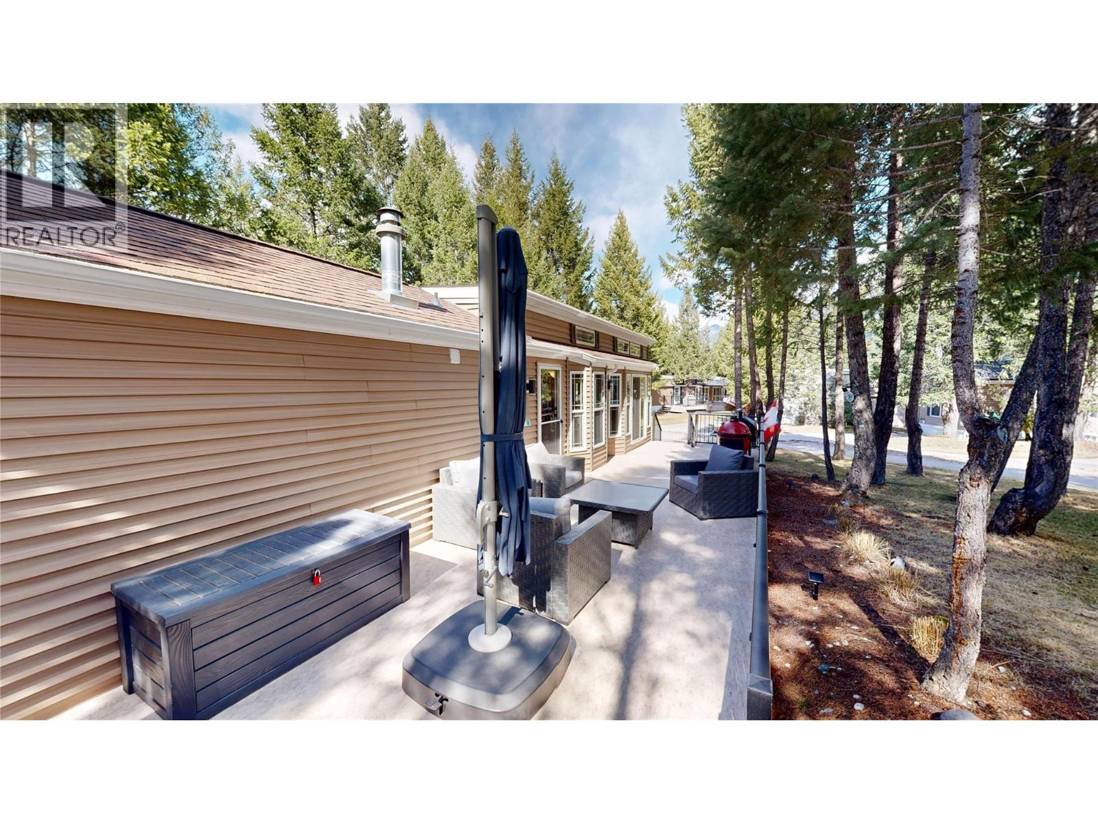 4895 Lynx Crescent - 6