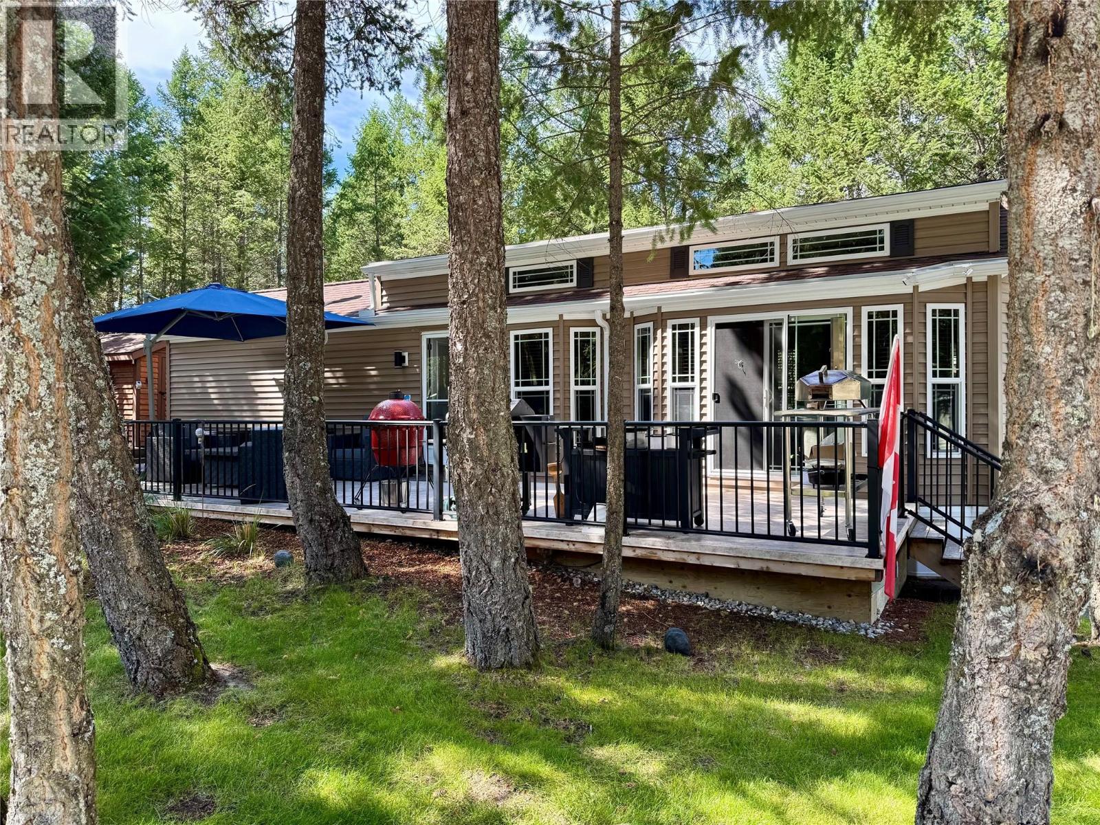 4895 Lynx Crescent - 28