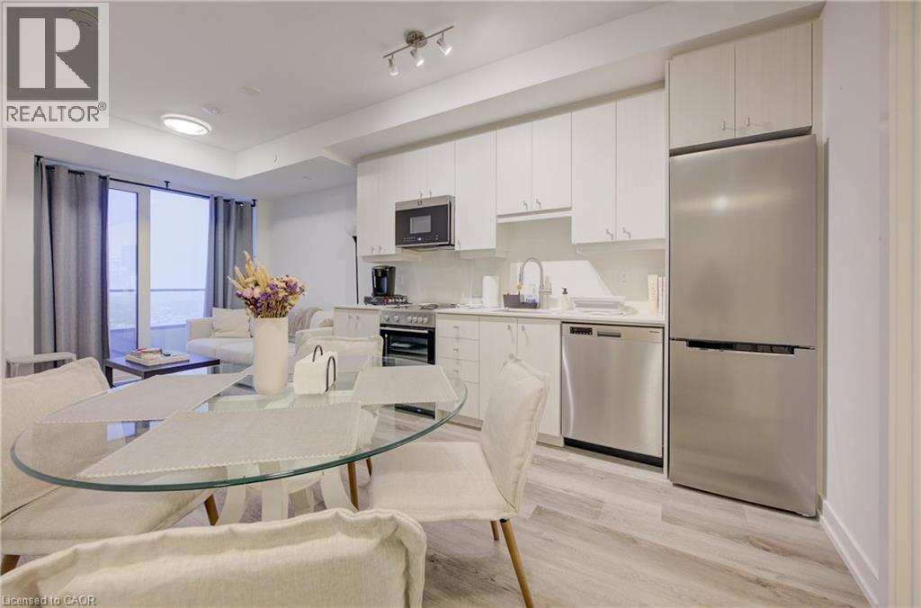 15 WELLINGTON Street S Unit# 2614